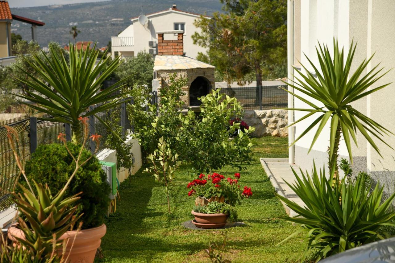 Holiday Home Mb Razanj Exterior photo
