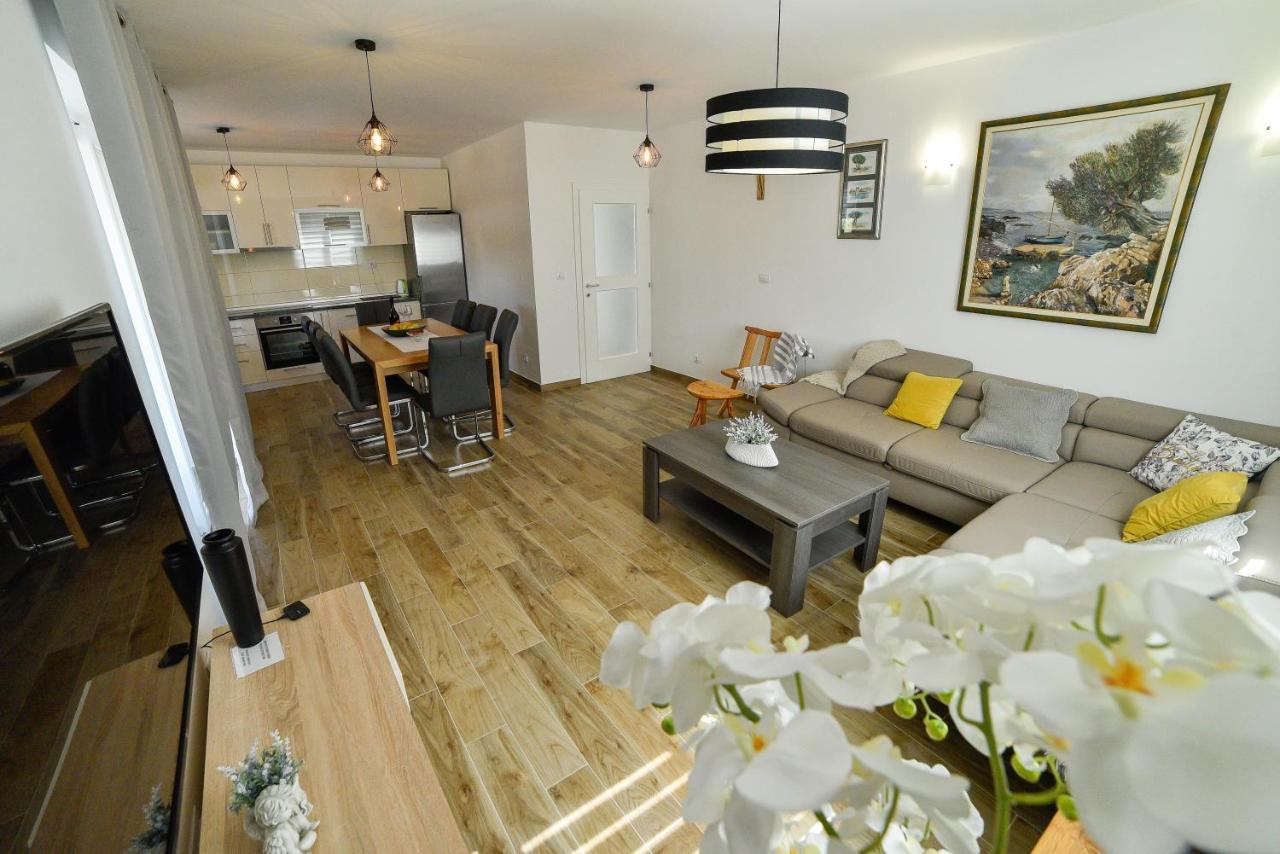 Holiday Home Mb Razanj Exterior photo