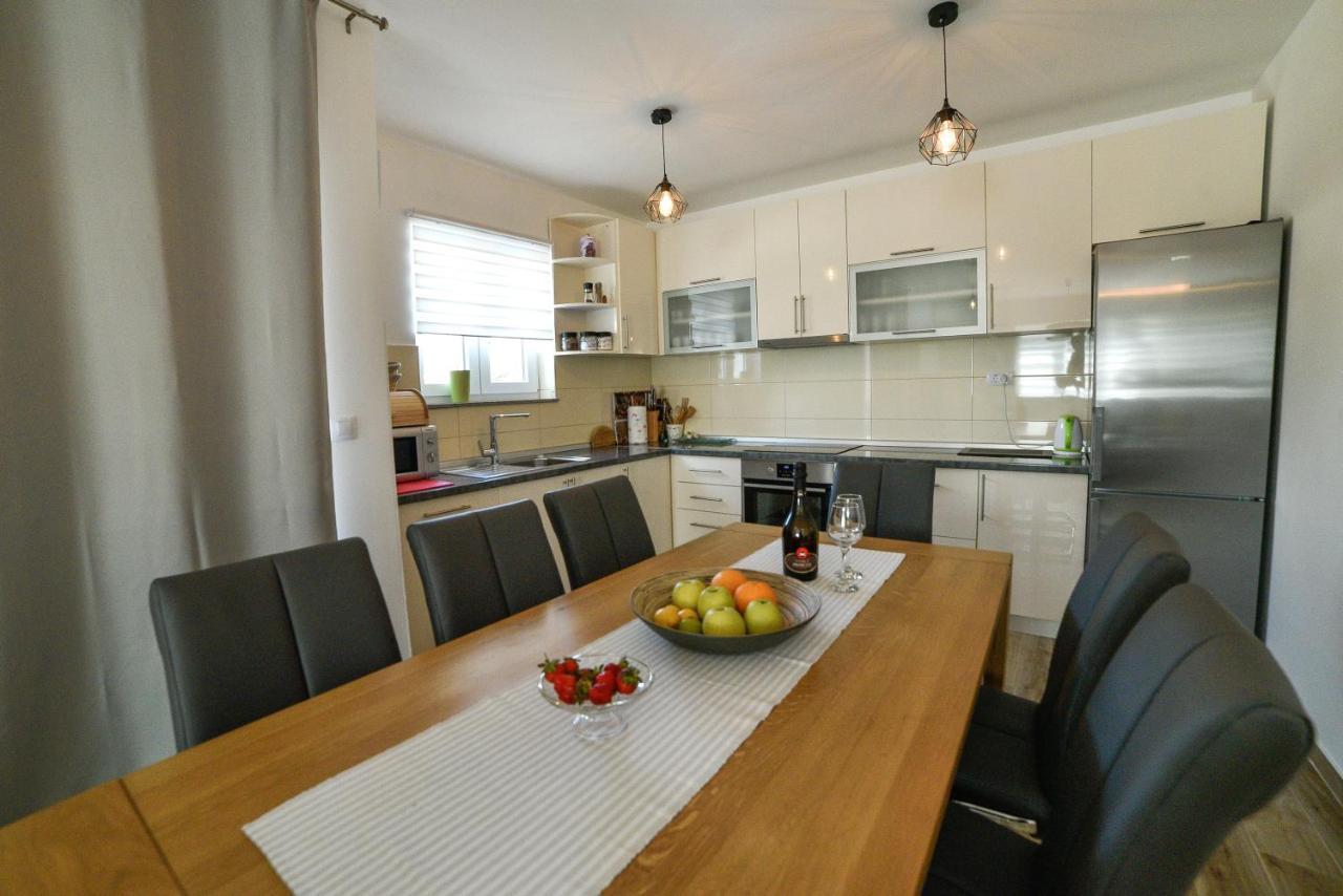 Holiday Home Mb Razanj Exterior photo