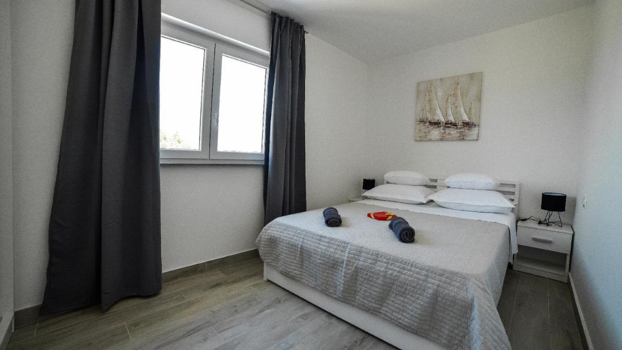 Holiday Home Mb Razanj Exterior photo