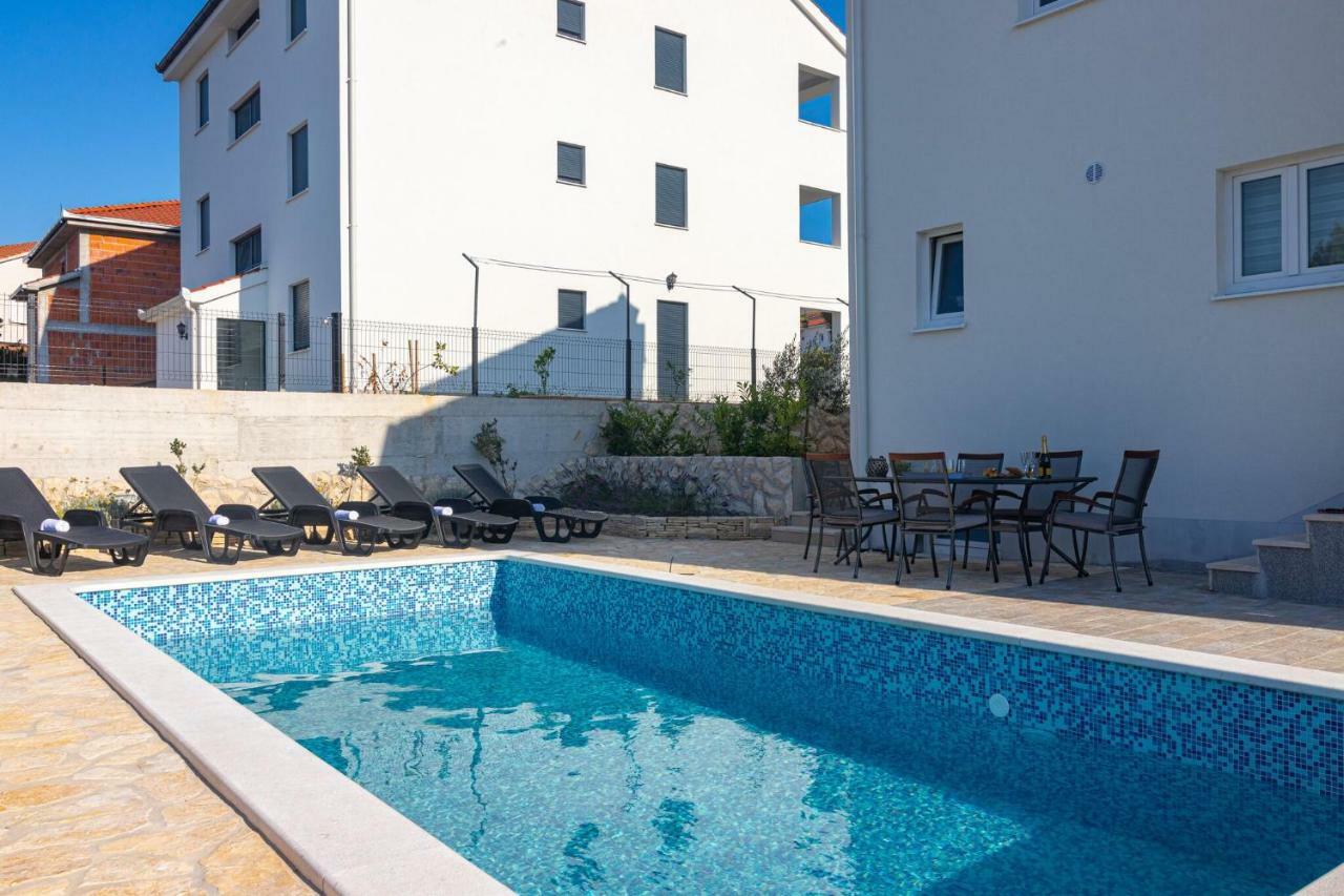Holiday Home Mb Razanj Exterior photo